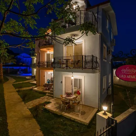 Infinity Lily Parco vacanze