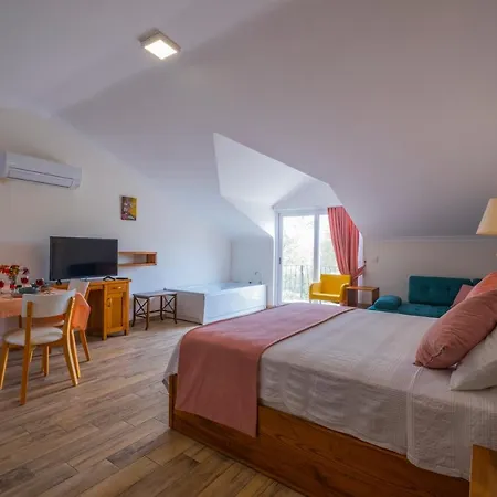 Infinity Lily Фетхие