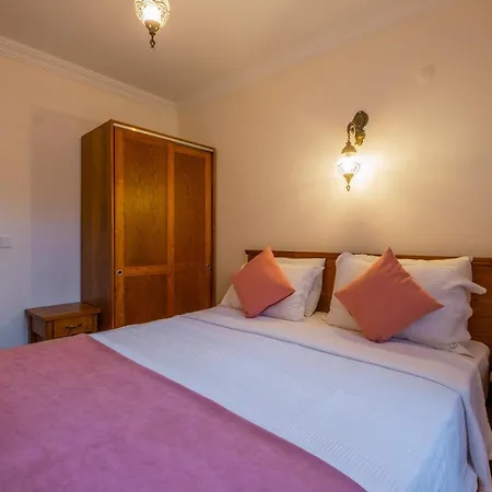 Infinity Lily Holiday park 2*