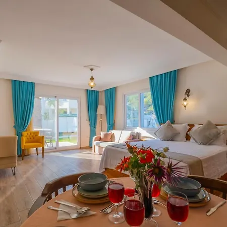 Infinity Lily База отдыха 2*