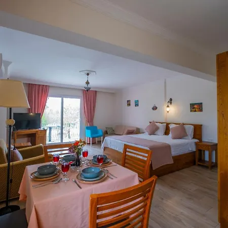 Holiday park Infinity Lily 2*
