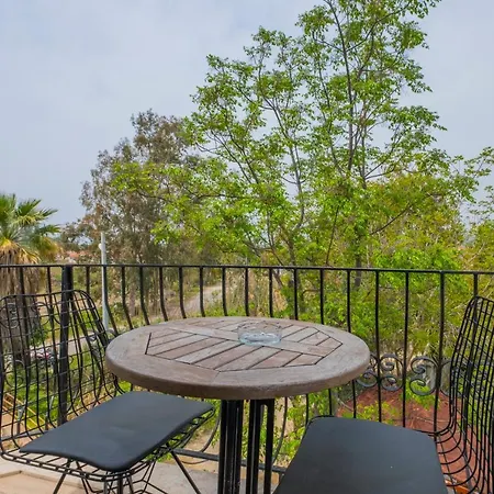 Infinity Lily База отдыха