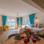 Infinity Lily ホリデーパーク 2*